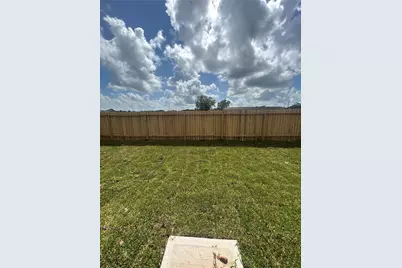 912 Constitution Drive, Bay City, TX 77414 - Photo 3