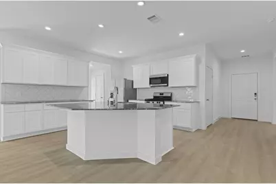 1018 River Coral, Alvin, TX 77511 - Photo 3