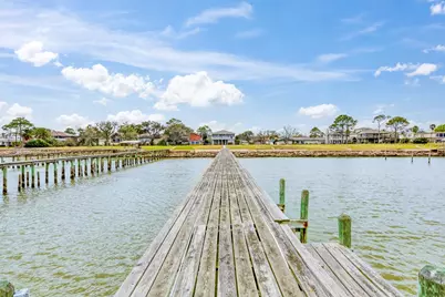 2534 Cliff Drive, Dickinson, TX 77539 - Photo 7