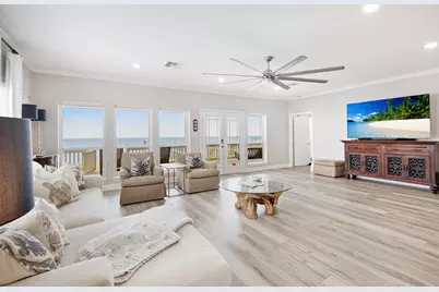 2534 Cliff Drive, Dickinson, TX 77539 - Photo 11