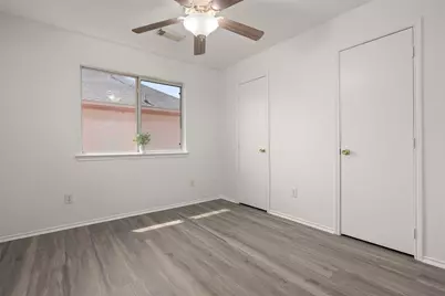9522 Deep Valley Drive, Houston, TX 77044 - Photo 23