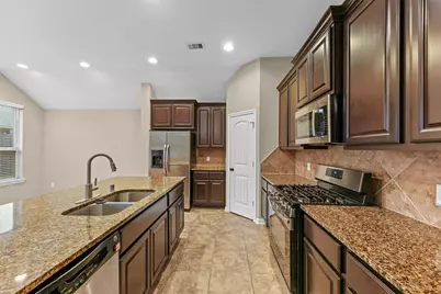 22403 Pebble Falls Lane, Tomball, TX 77375 - Photo 5