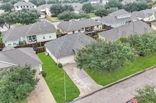 22403 Pebble Falls Ln, Tomball, TX 77375 - Photo 21