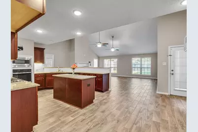 6827 Davy Crockett Drive, Manvel, TX 77578 - Photo 25