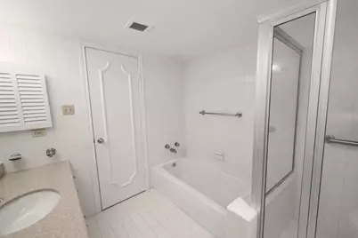 5050 Ambassador Way #111, Houston, TX 77056 - Photo 19