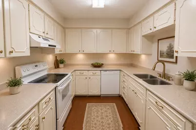 5050 Ambassador Way #111, Houston, TX 77056 - Photo 13