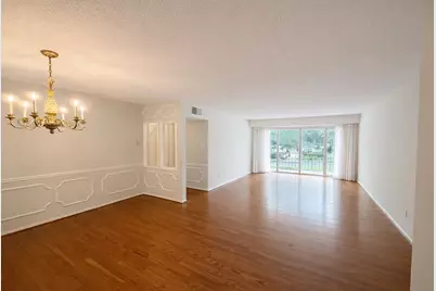 5050 Ambassador Way #111, Houston, TX 77056 - Photo 3