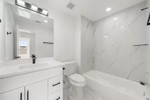 6610 Ezzard Charles Ln, Houston, TX 77091 - Photo 17