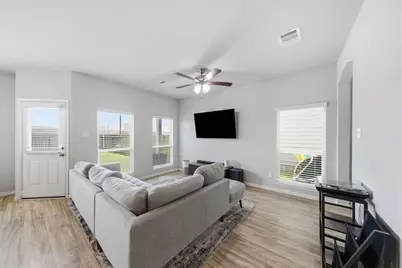 13451 Blair Glen Lane, Houston, TX 77048 - Photo 3