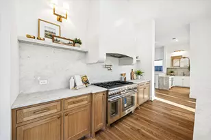 320 W 32nd St, Houston, TX 77018 - Photo 9