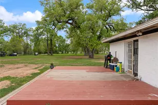 496 James St, Clute, TX 77531 - Photo 45