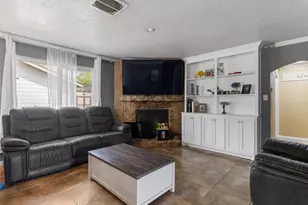 496 James St, Clute, TX 77531 - Photo 15