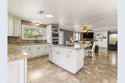 496 James Street, Clute, TX 77531 - Photo 11