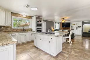 496 James St, Clute, TX 77531 - Photo 11