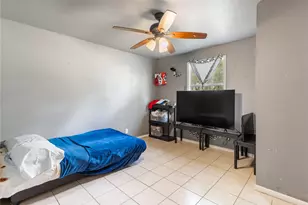 496 James St, Clute, TX 77531 - Photo 25