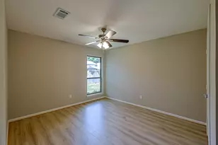 914 Manchester Dr, Conroe, TX 77304 - Photo 27