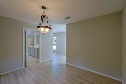 914 Manchester Drive, Conroe, TX 77304 - Photo 11