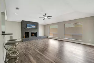 315 Knoll Forest Dr, League City, TX 77573 - Photo 1