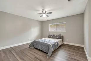 315 Knoll Forest Dr, League City, TX 77573 - Photo 17