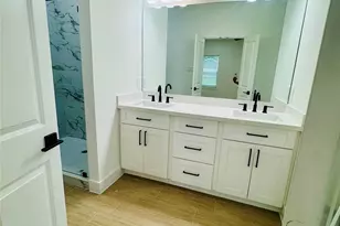 5710 Delmack St, Houston, TX 77032 - Photo 9