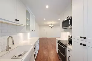 7575 Katy Fwy, Houston, TX 77024 - Photo 11