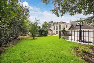 5152 Huckleberry Cir, Houston, TX 77056 - Photo 5