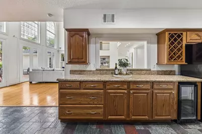 5152 Huckleberry Circle, Houston, TX 77056 - Photo 17