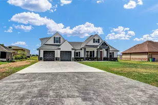 755 Sunset Trail, Angleton, TX 77515 - Photo 37