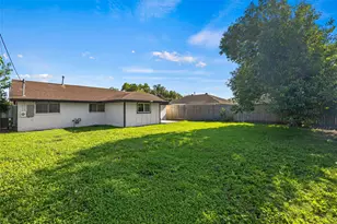 3907 Sandy Meadow Ln, Houston, TX 77039 - Photo 19