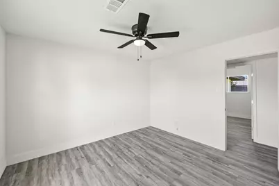 3907 Sandy Meadow Lane, Houston, TX 77039 - Photo 9