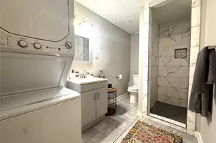 1813 Hatwell St, Houston, TX 77023 - Photo 23