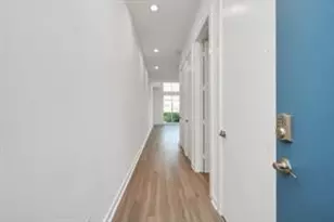 207 Pierce St, Houston, TX 77002 - Photo 3