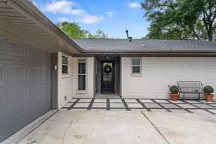 14022 St Marys Ln, Houston, TX 77079 - Photo 25