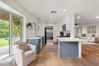 14022 Saint Marys Lane, Houston, TX 77079 - Photo 7