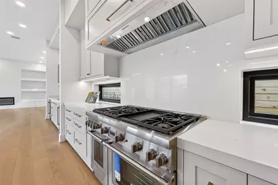 6534 Corbin Street, Houston, TX 77055 - Photo 9