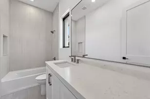 6534 Corbin St, Houston, TX 77055 - Photo 37