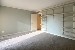 8211 Katy Fwy, Houston, TX 77024 - Photo 13