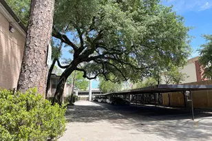 8211 Katy Fwy, Houston, TX 77024 - Photo 27