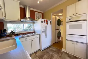 8211 Katy Fwy, Houston, TX 77024 - Photo 7