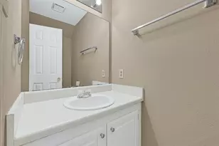 2030 Plantation Dr, Conroe, TX 77301 - Photo 15