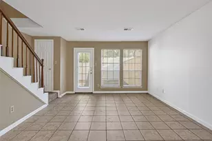 2030 Plantation Dr, Conroe, TX 77301 - Photo 3