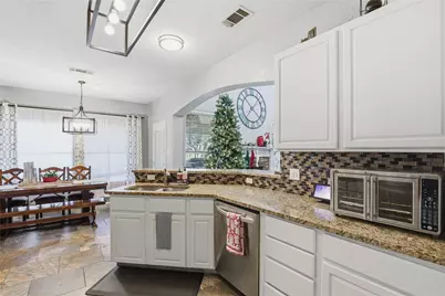 9520 Chiefton Way, Fort Worth, TX 76244 - Photo 11