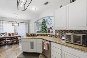 9520 Chiefton Way, Fort Worth, TX 76244 - Photo 11