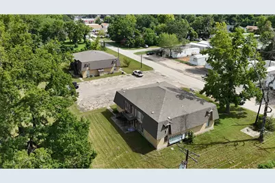 606 W Powell Street, Willis, TX 77378 - Photo 5
