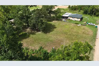 606 W Powell Street, Willis, TX 77378 - Photo 5
