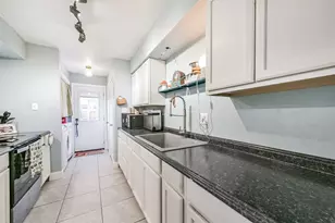 1307 Town Cir, Baytown, TX 77520 - Photo 15