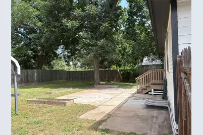 1304 Rampart Street, Columbus, TX 78934 - Photo 9