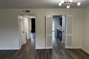 10378 Briar Forest Dr, Houston, TX 77042 - Photo 5