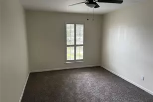 10378 Briar Forest Dr, Houston, TX 77042 - Photo 13