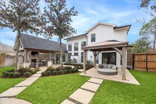 9120 Hilldale St, Spring Valley Village, TX 77055 - Photo 3